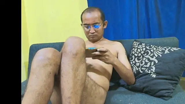 Cute_boy2000 webcam