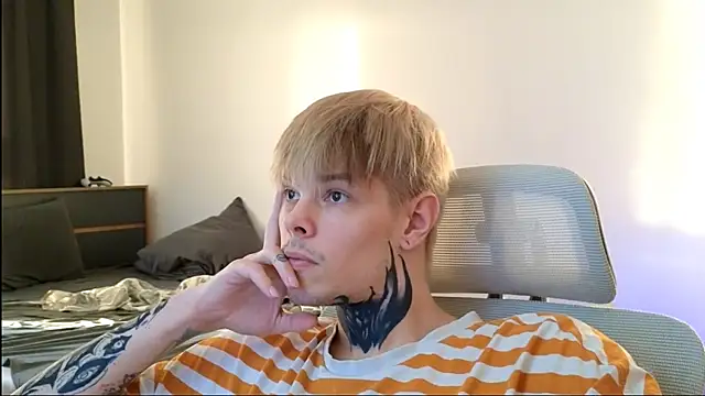 DENIS_HERE