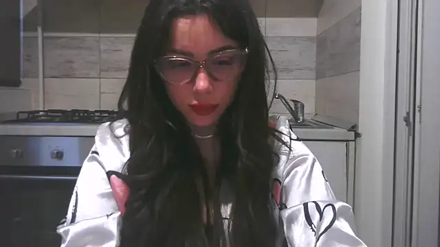 LovelyJulliette webcam