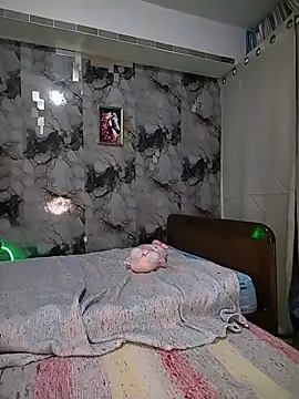 SaharQamar webcam