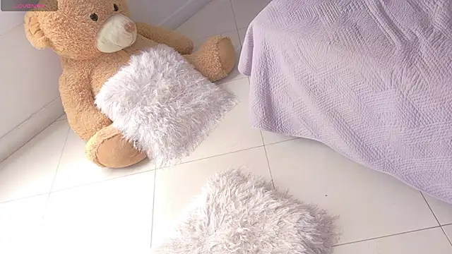Sasha_Sin webcam