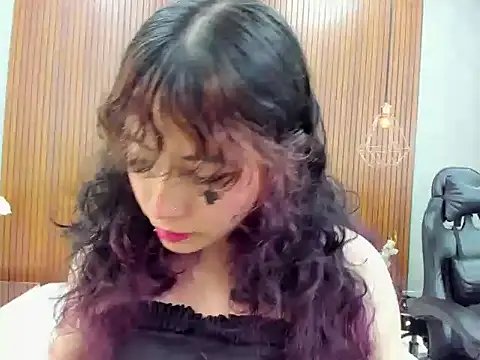 Cybercore_Shy webcam