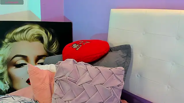 Charlotte11-11 webcam