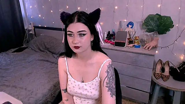 Katie_Kiss webcam