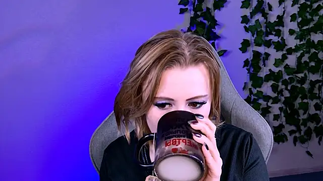 Kumiho_7777 webcam