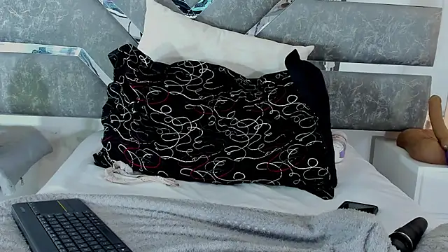 Slut_Milf_ webcam