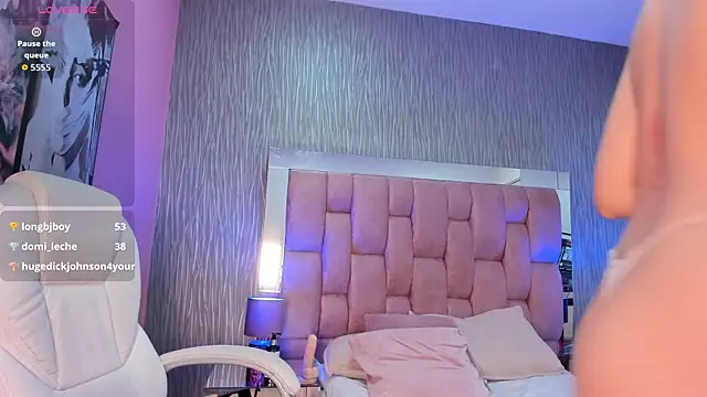 Emily_Flame webcam