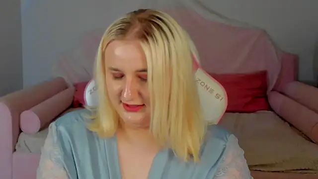 LioraArdyn webcam