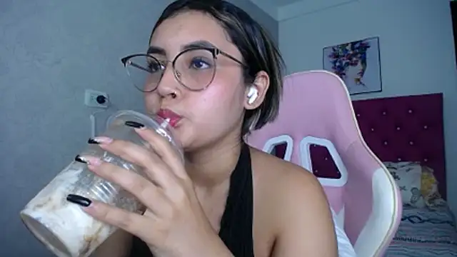 kathe-mills235 webcam
