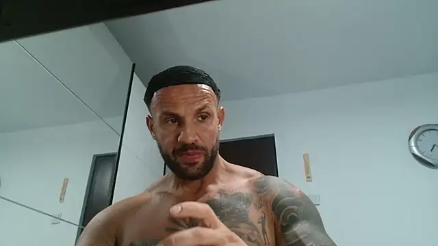Magnificmuscles89 webcam