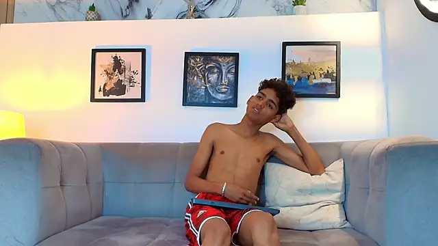 TWINKS_FRIENDS webcam