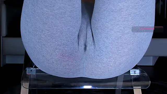 Cameltoe_squirt_inPants webcam