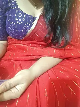 Sravvi499 webcam