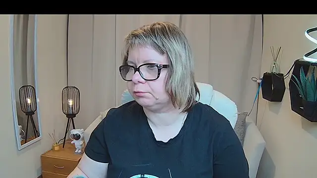 BonnnyBoobsy webcam