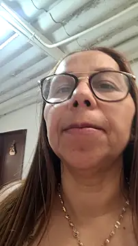 Ladymilf12 webcam