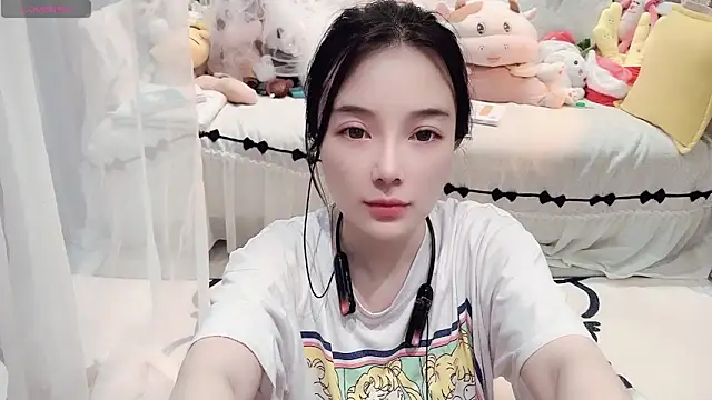AKiKi711 webcam