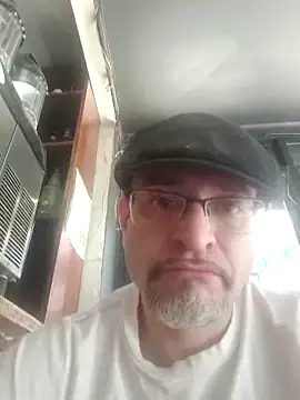 Curious9884 webcam