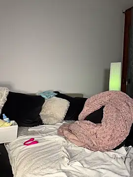 NatashaRedX webcam