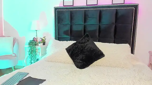 miss_valka webcam
