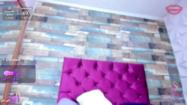 LITTLE-NESSA webcam