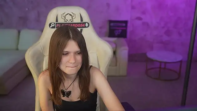 Monika_kiss054 webcam