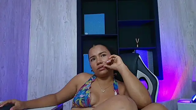 TamaraaHoney webcam