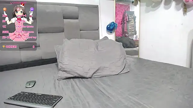 Sharloth_milf webcam