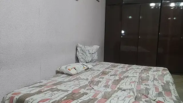 SeXLenaX webcam