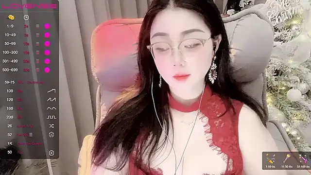 Monica-666888- webcam