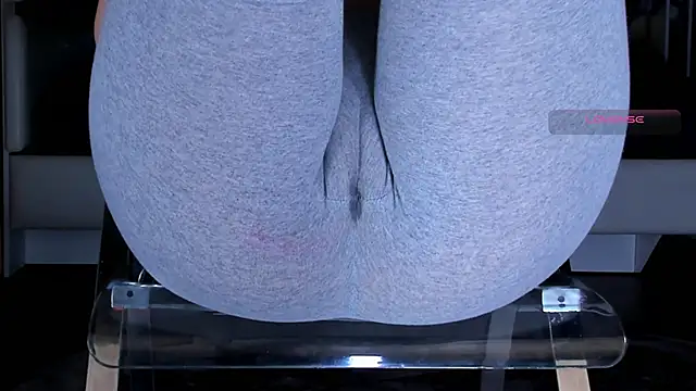 Cameltoe_squirt_inPants webcam