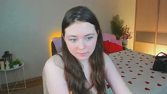 AlluringLookk webcam