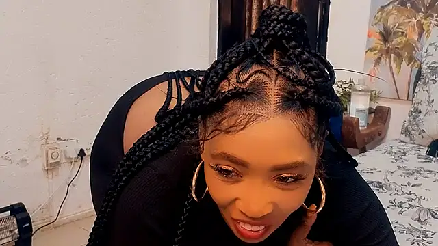 GiantBootyMilf webcam