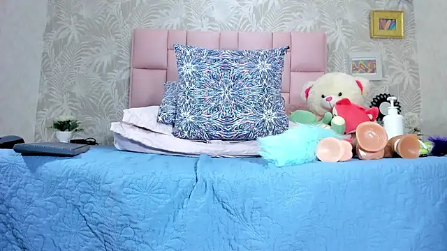 Mara_Summerr webcam