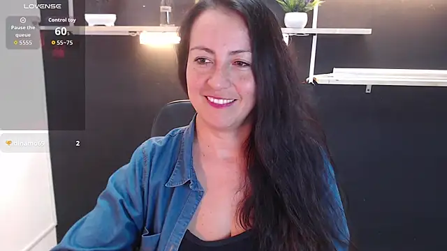 Lauryn_Jones webcam