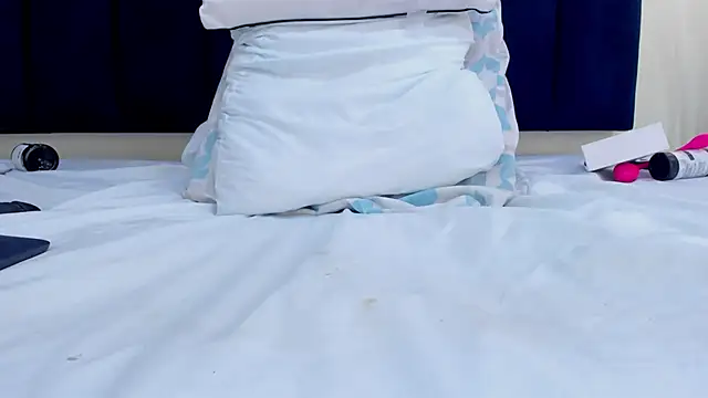 mayaevansmg webcam