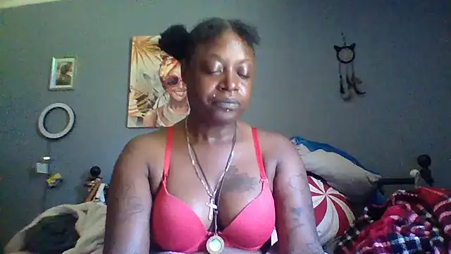 msdeedee webcam