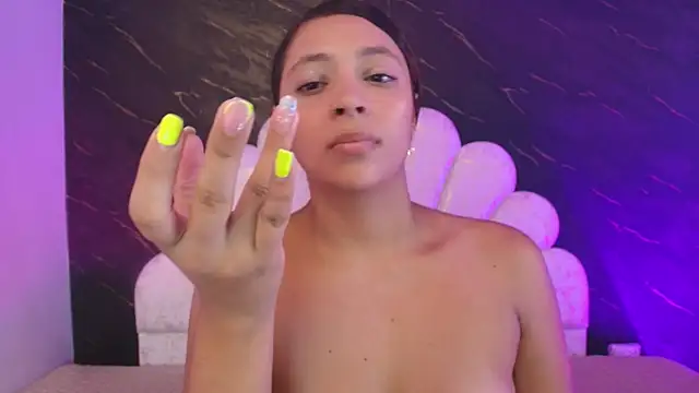 _MiaBrown_ webcam
