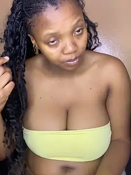 MilfBoobsxx webcam