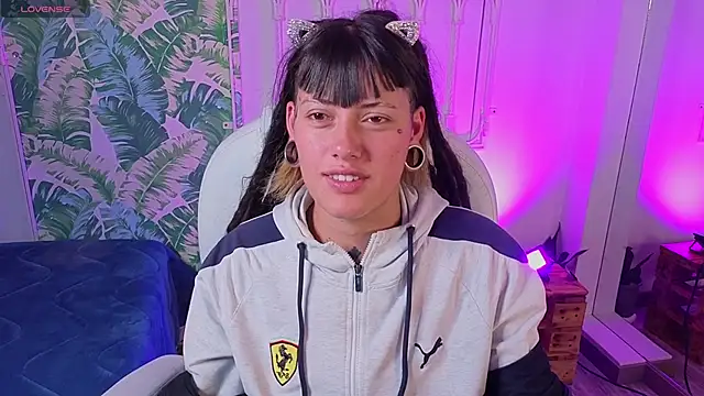 _sharlotte777 webcam