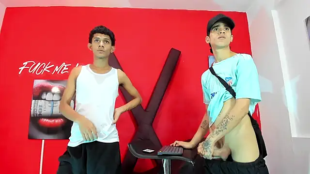 TWINKS_BOYSX webcam
