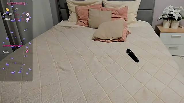 FoxyNika webcam