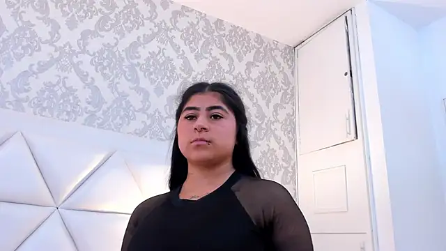 ScarletJons webcam