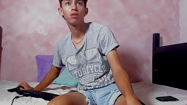 Baby_noahtt webcam