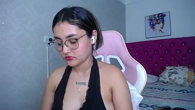 kathe-mills235 - Kathe-mills235's free webcam - UK Sex Cams