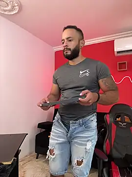 mike_savage3 - Mike_savage3's free webcam - UK Sex Cams