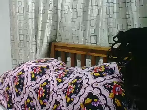 Sexytummygal webcam
