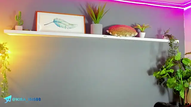Kira_Exe_ webcam