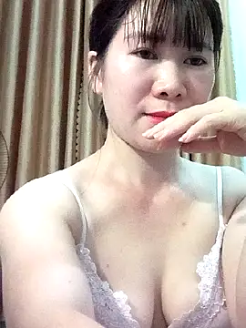 Bondgirl_9 webcam