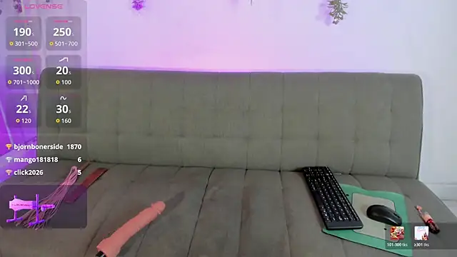Petite_Artemis webcam