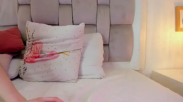 karola__ webcam